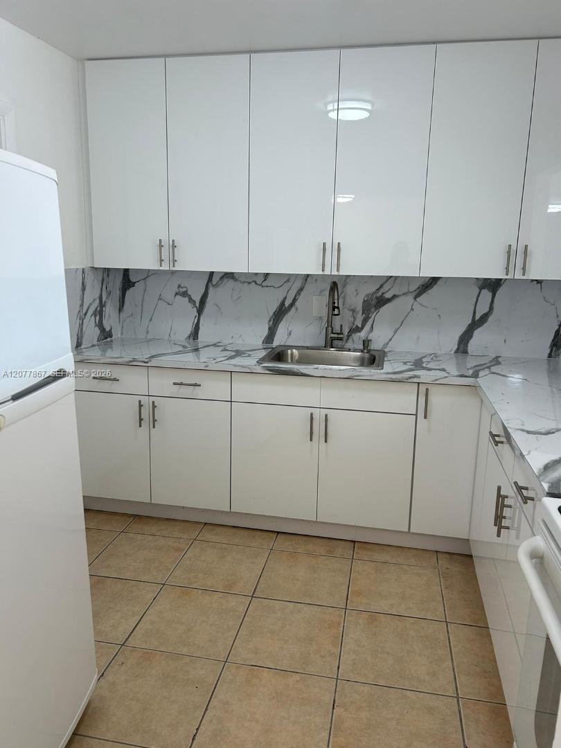 15201 NE 6th Ave # C302 — Photo 5