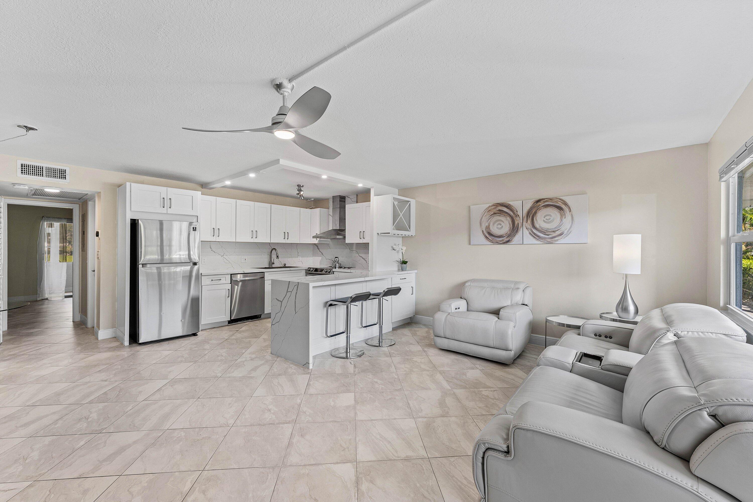 1015 Berkshire A — Photo 5