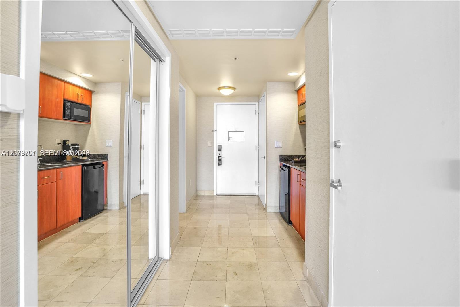 18001 Collins Ave # 917 — Photo 3