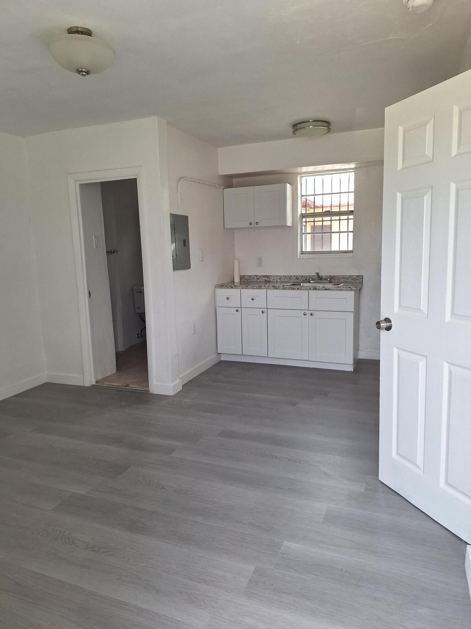 3007 NW 59th Street # 5, Miami FL 33142