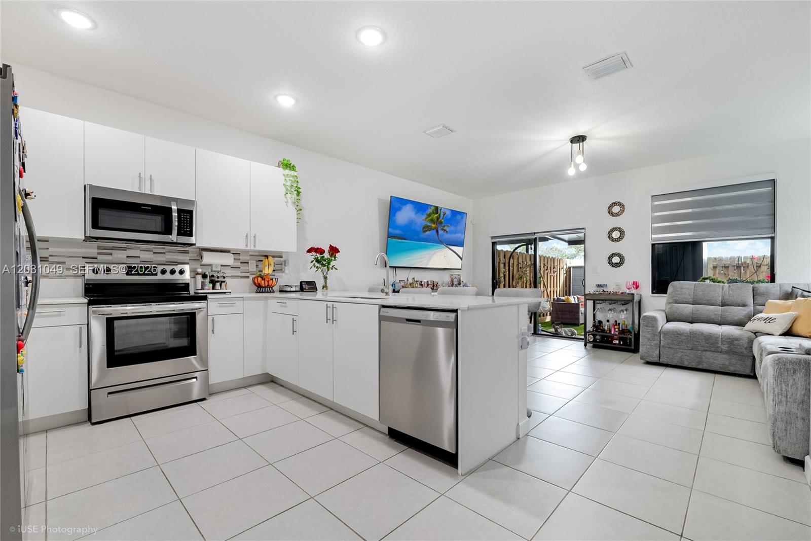 23529 SW 127th Pl — Photo 4