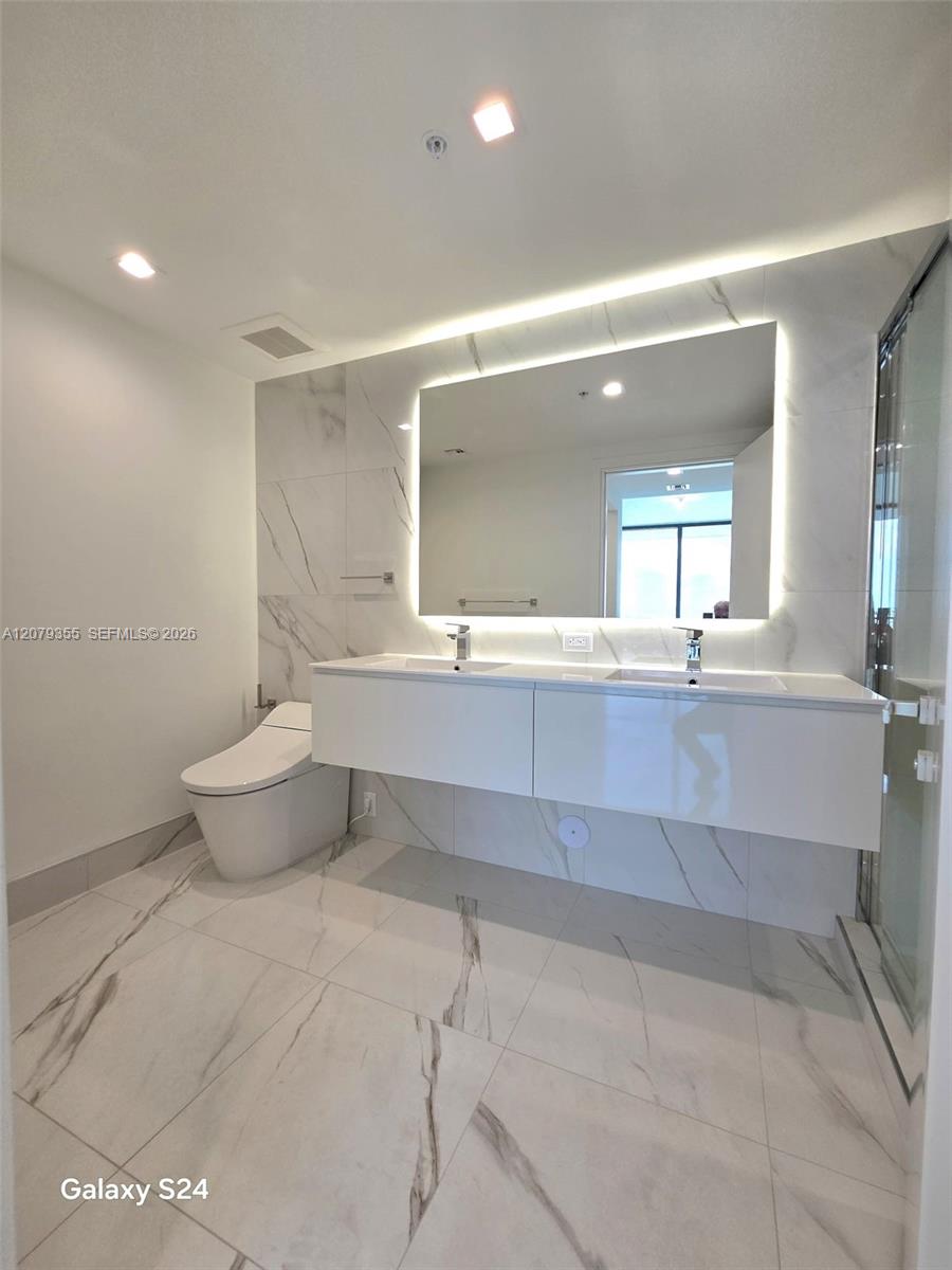 1170 E Hallandale Beach Blvd # 907 — Photo 5