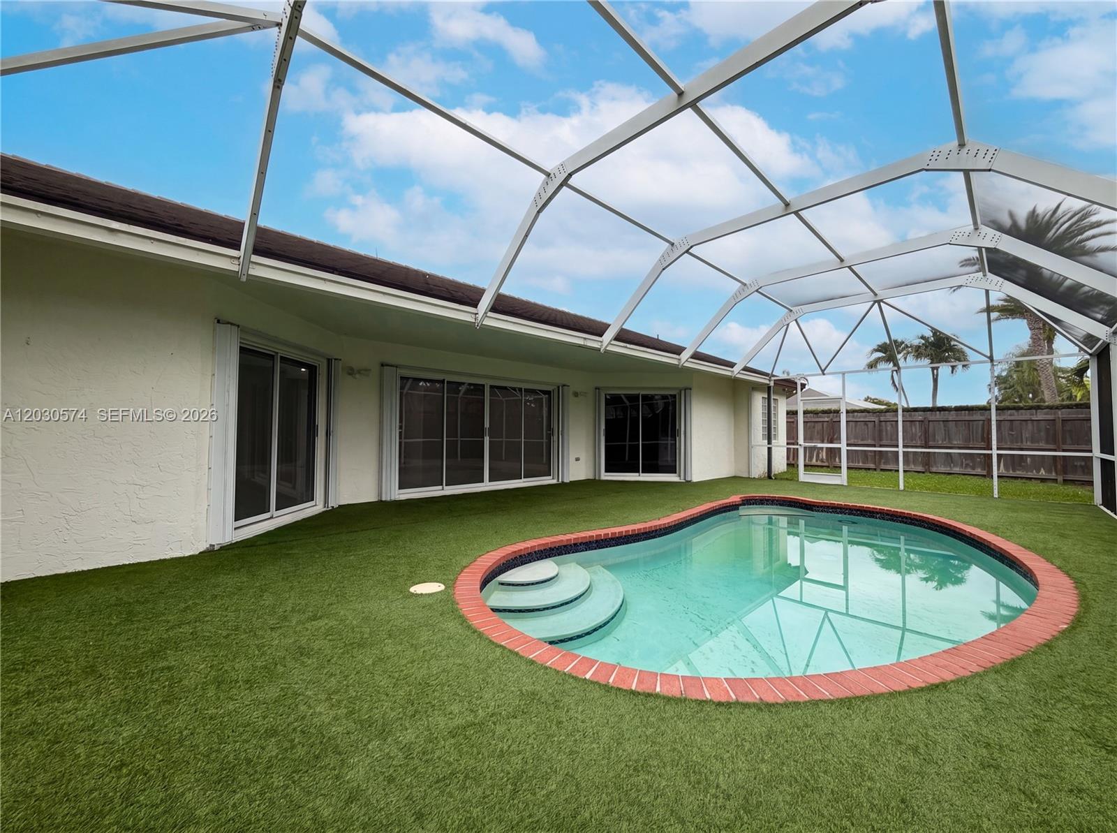 16571 SW 145th Ave — Photo 5