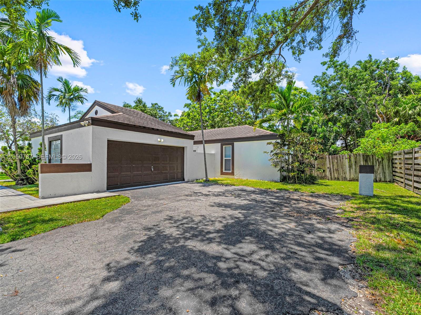15491 SW 153rd St — Photo 3