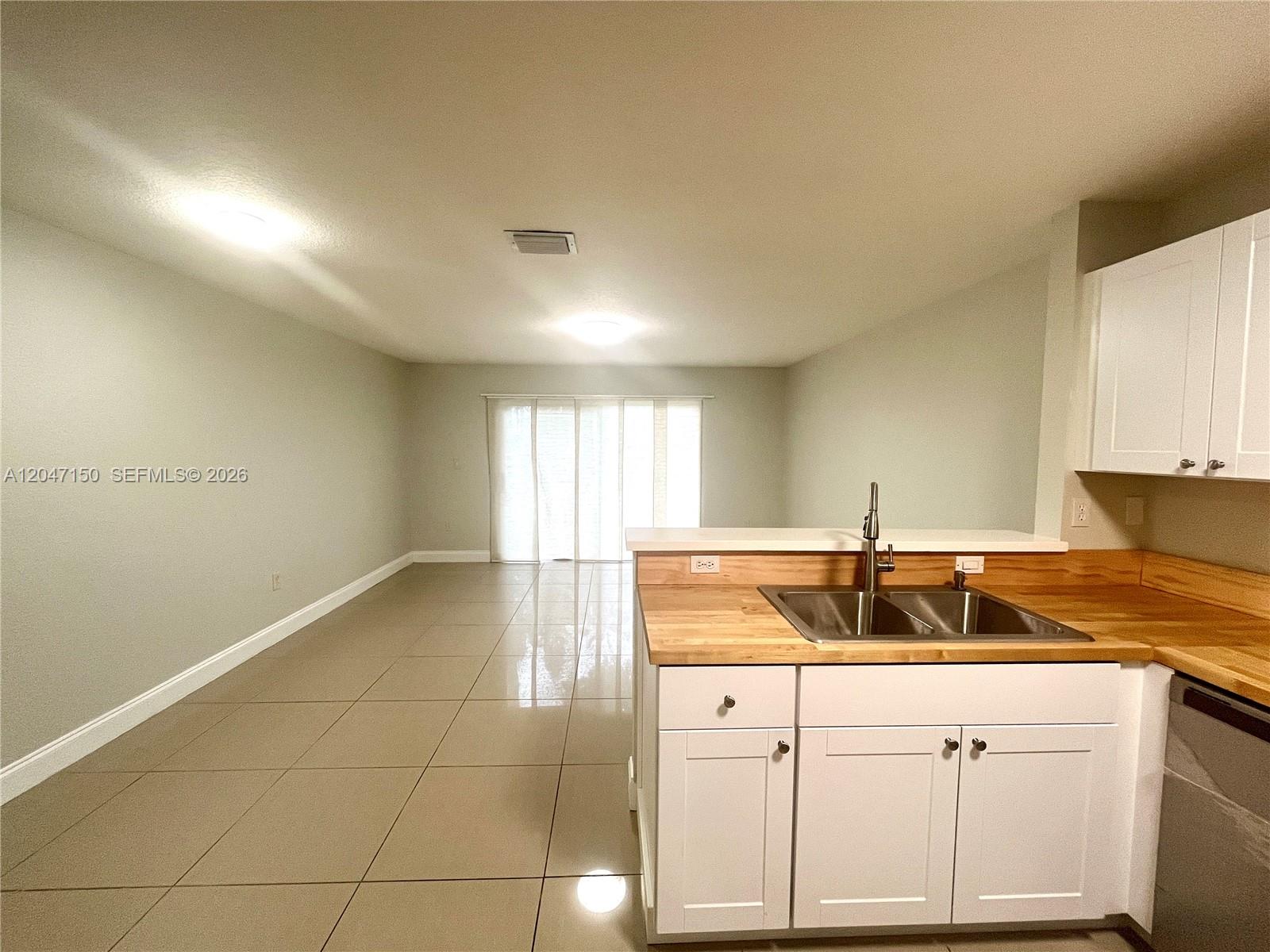 3028 SW 129th Ter # 120 — Photo 4