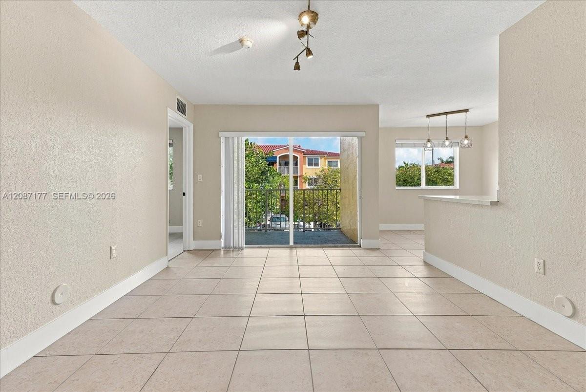 21000 SW 87th Ave # 204 — Photo 5