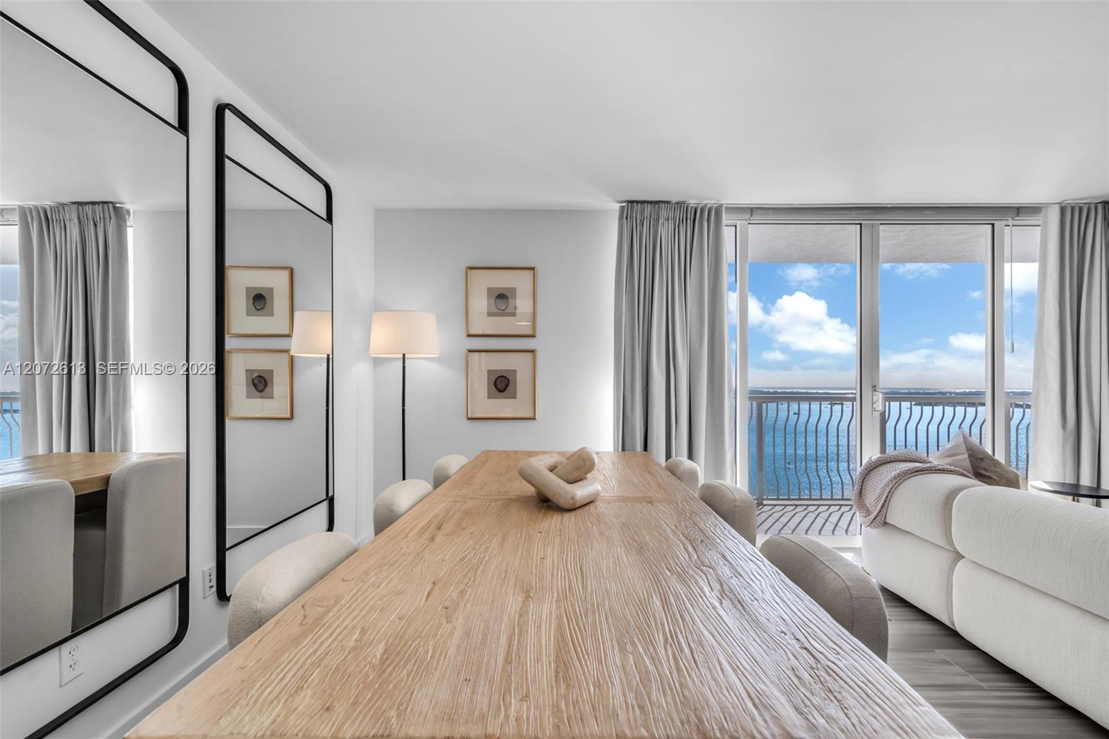 1200 Brickell Bay Dr # 2501 — Photo 3