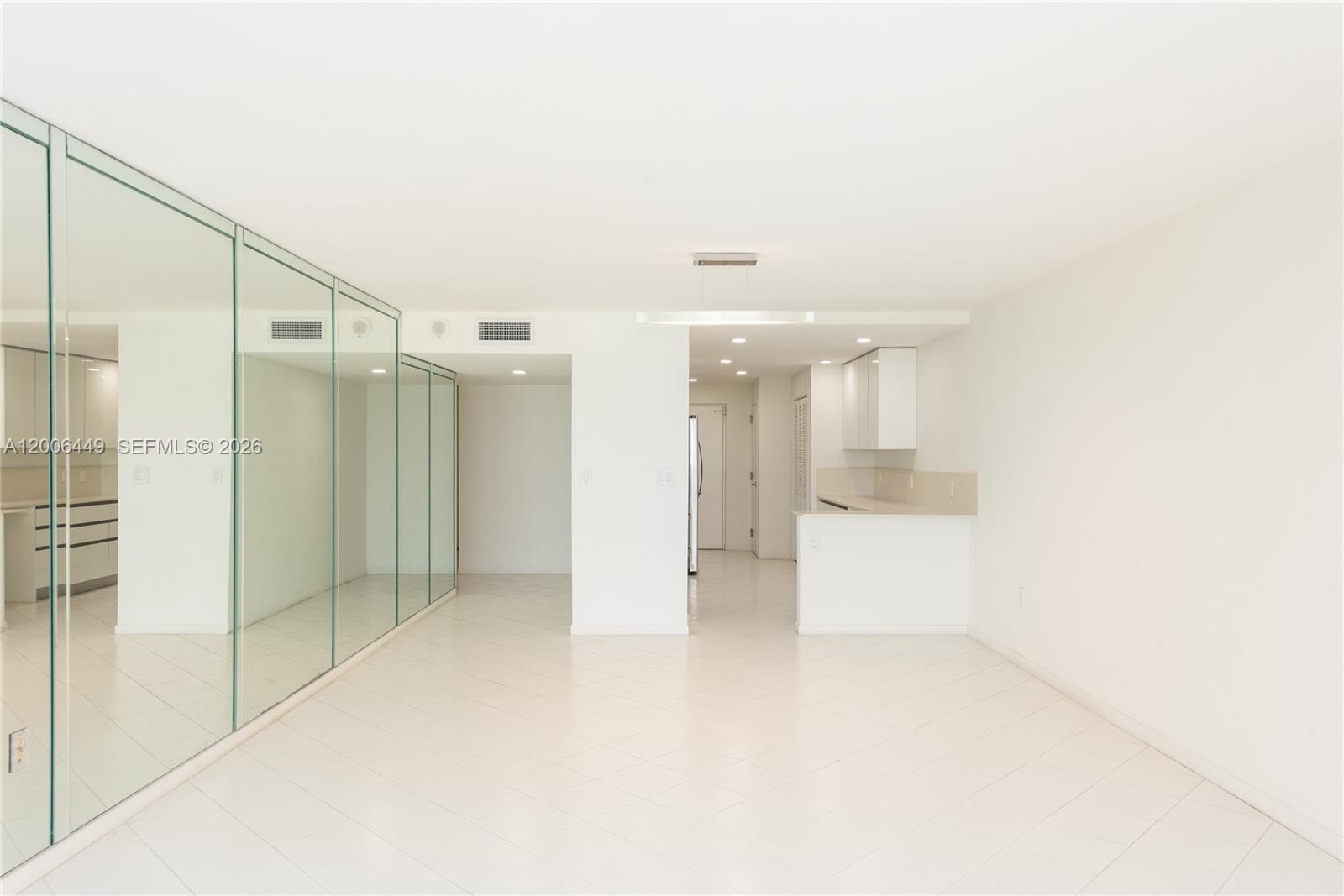 600 Grapetree Dr — Photo 5