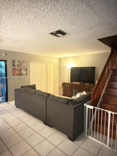10726 NW 11th St — Photo 5