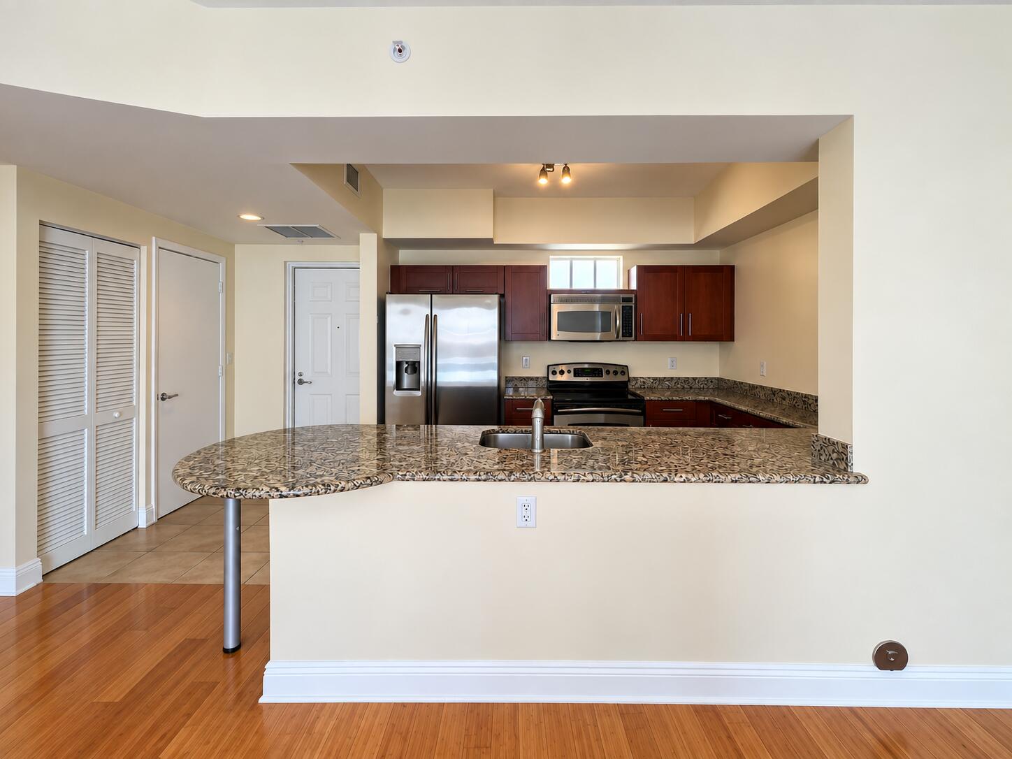 7270 SW 89th Street # C206 — Photo 2