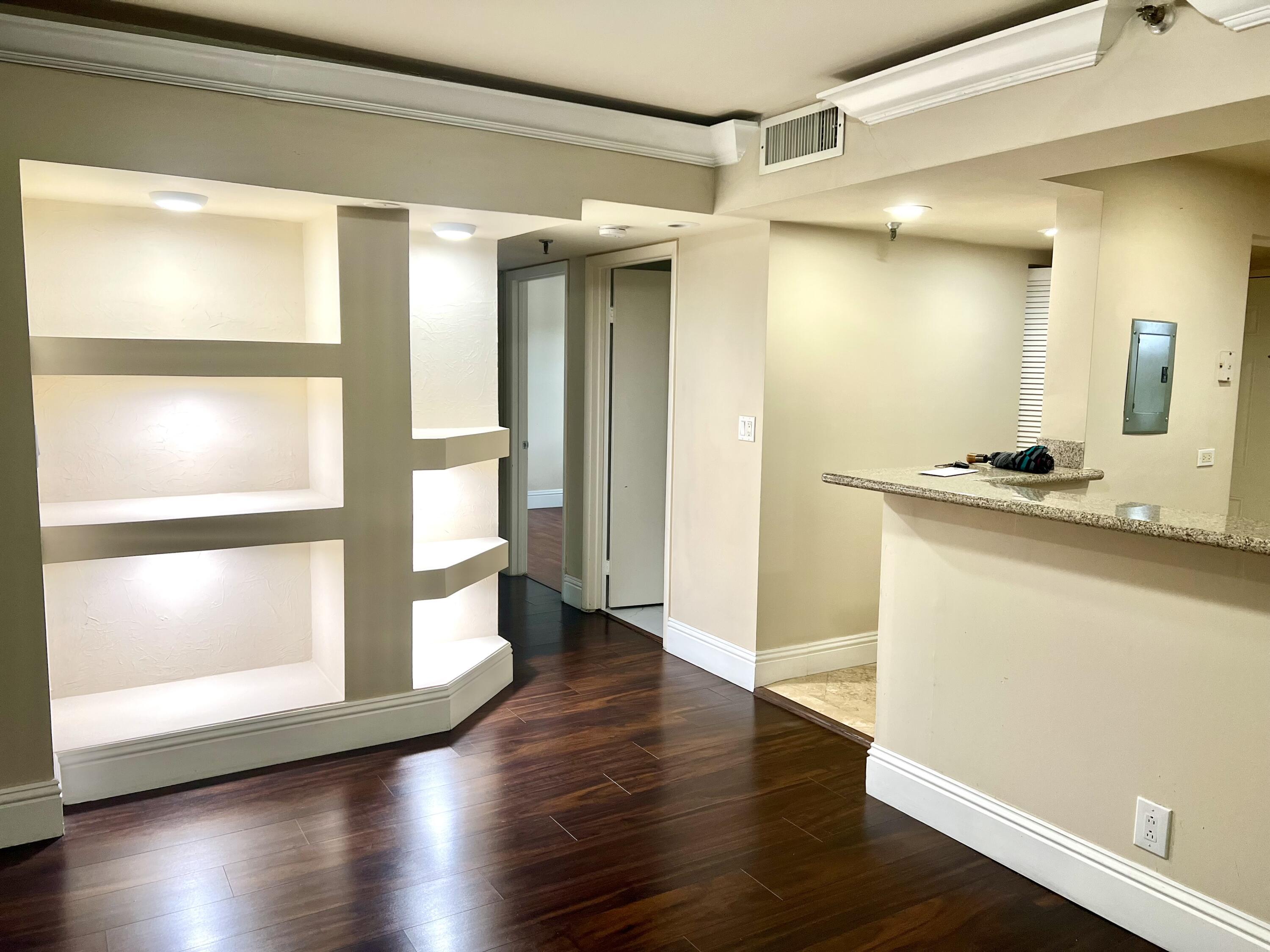 9235 SW 8th Street # 304, Boca Raton FL 33428