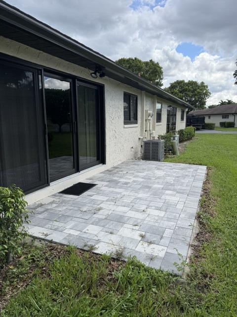 4695 ROBINWOOD Place # B — Photo 4