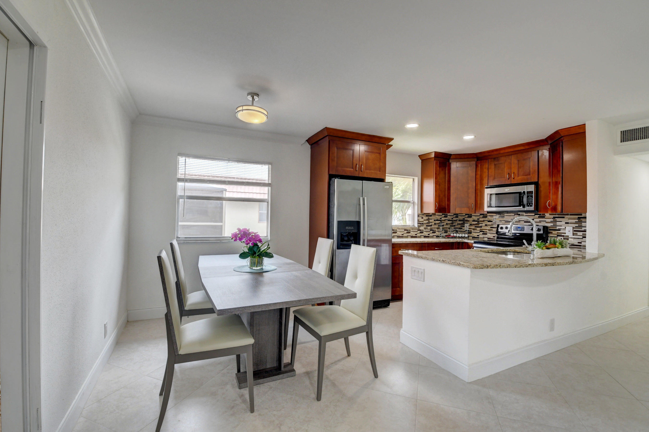468 Saxony Way, Delray Beach FL 33446