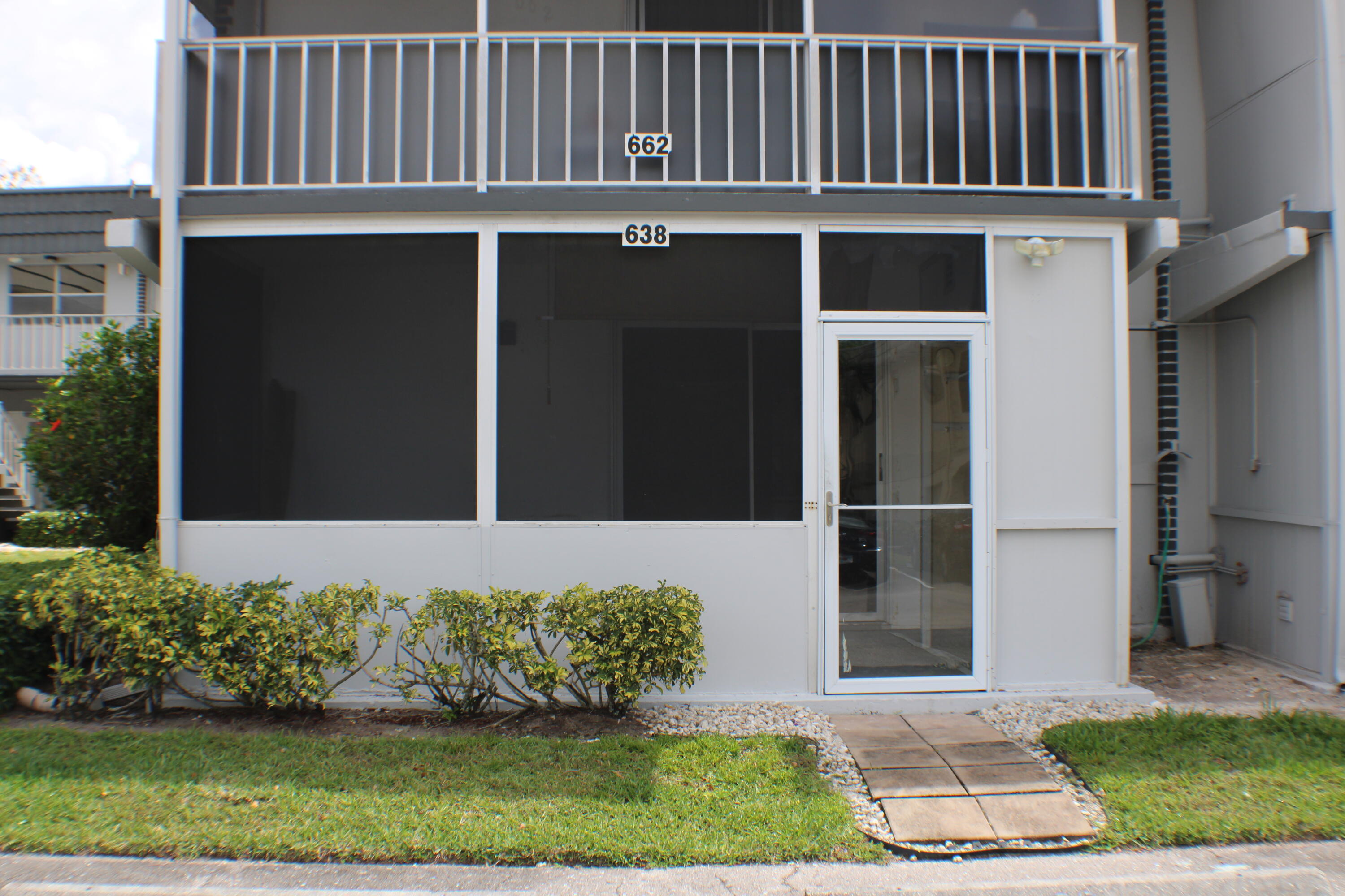 638 Saxony N, Delray Beach FL 33446