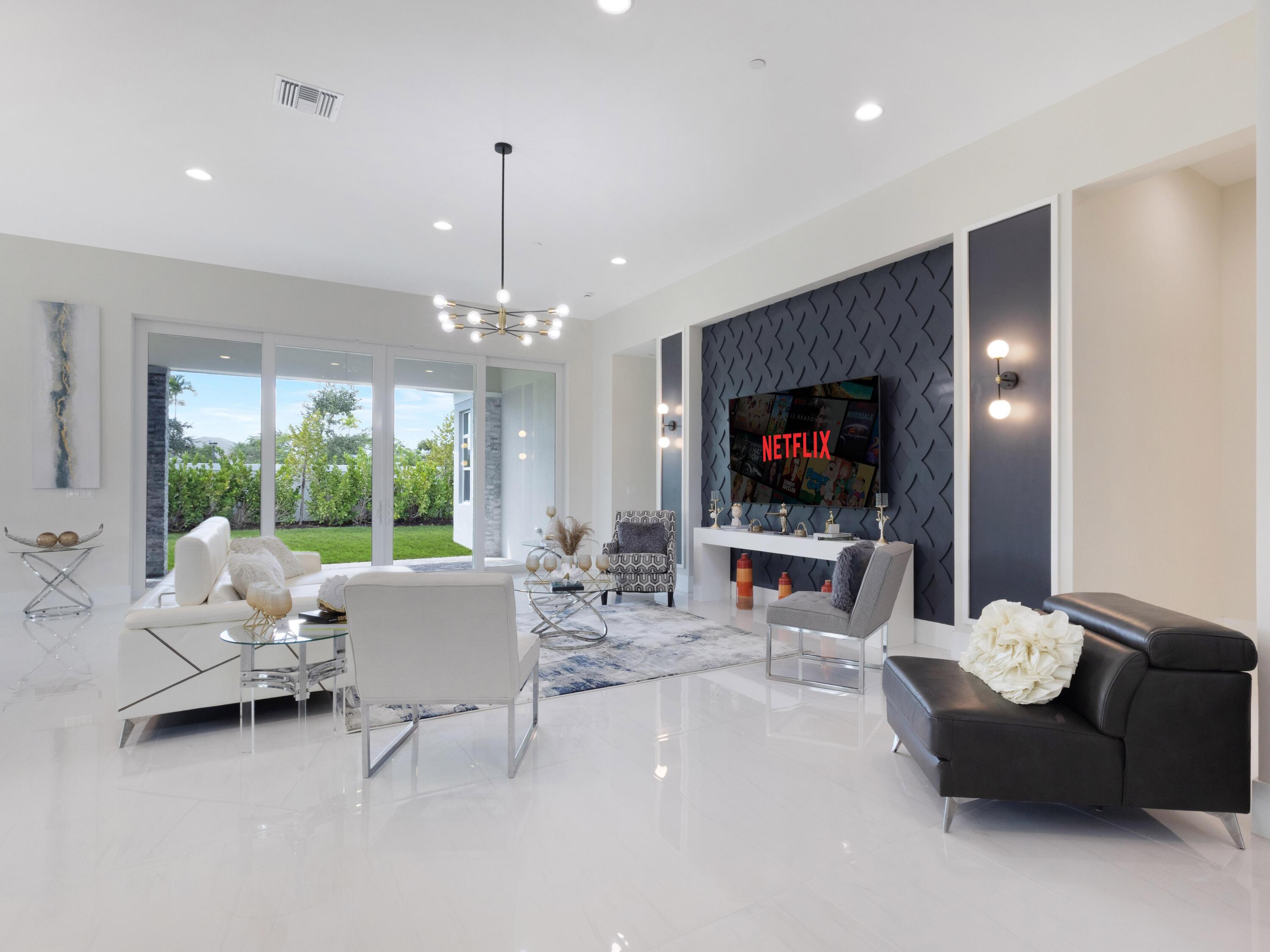 9124 Coral Isles Circle, Palm Beach Gardens FL 33412