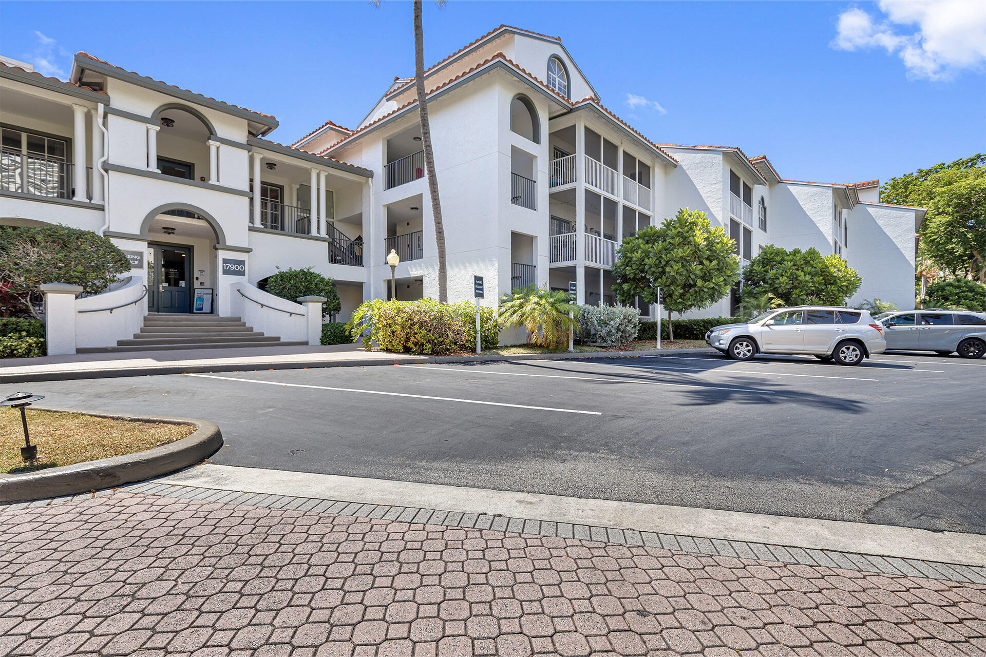 17900 NE 31st Court # 1117, Aventura FL 33160