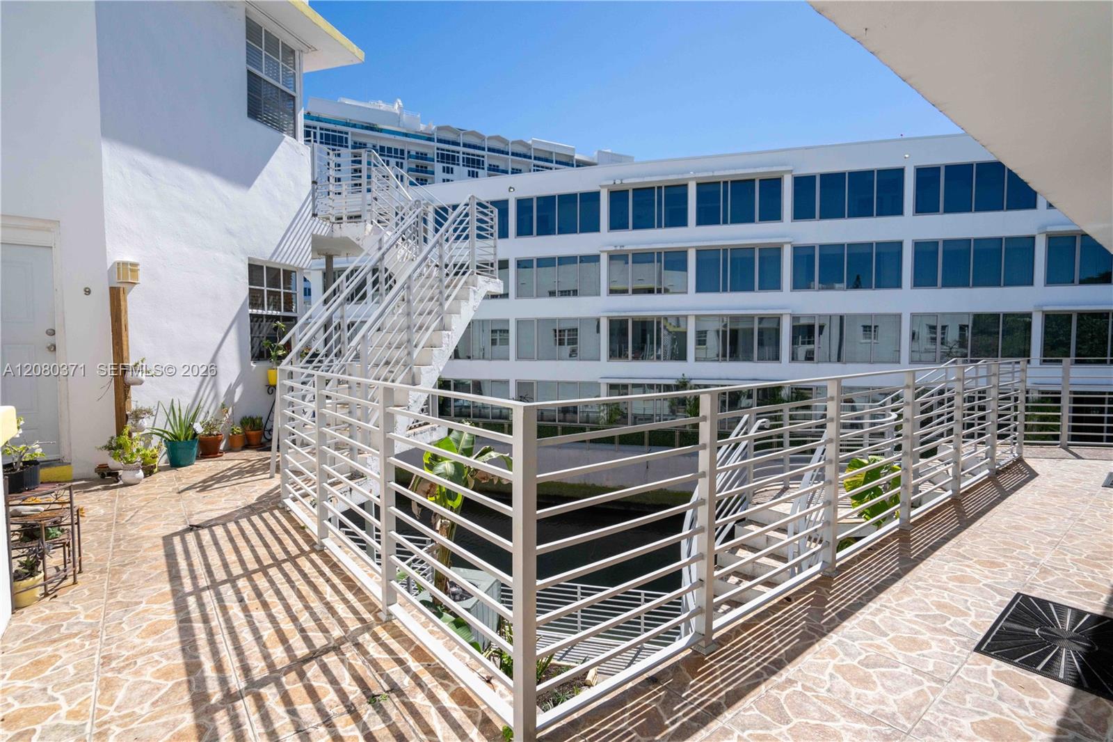 2383 Flamingo Dr # 11 — Photo 2