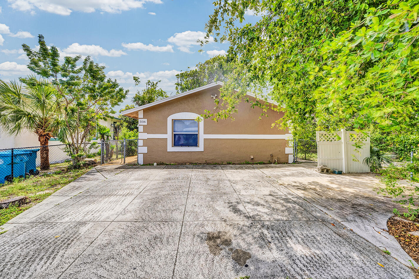 336 NE 12th Avenue, Boynton Beach FL 33435