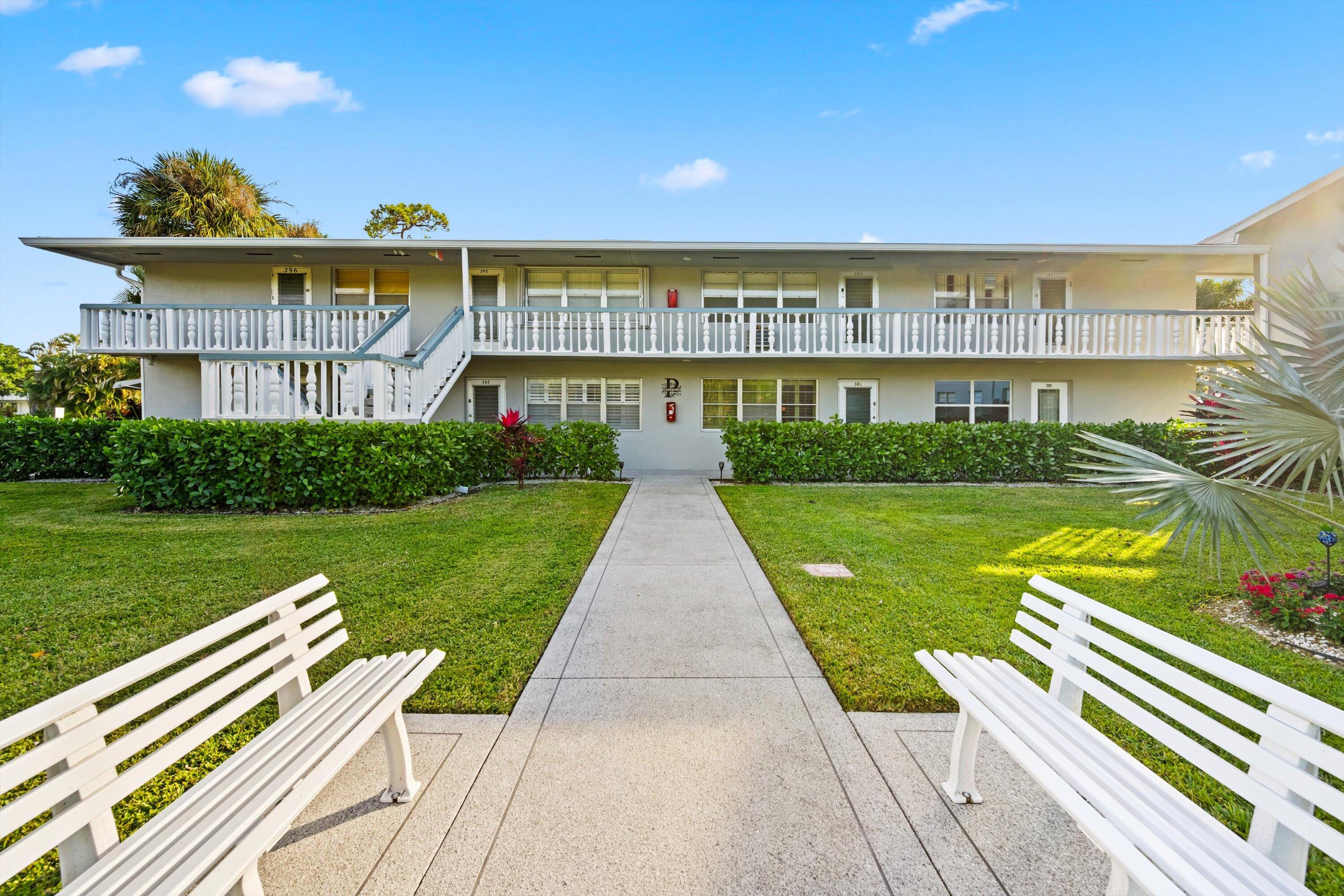 380 Sheffield P, West Palm Beach FL 33417