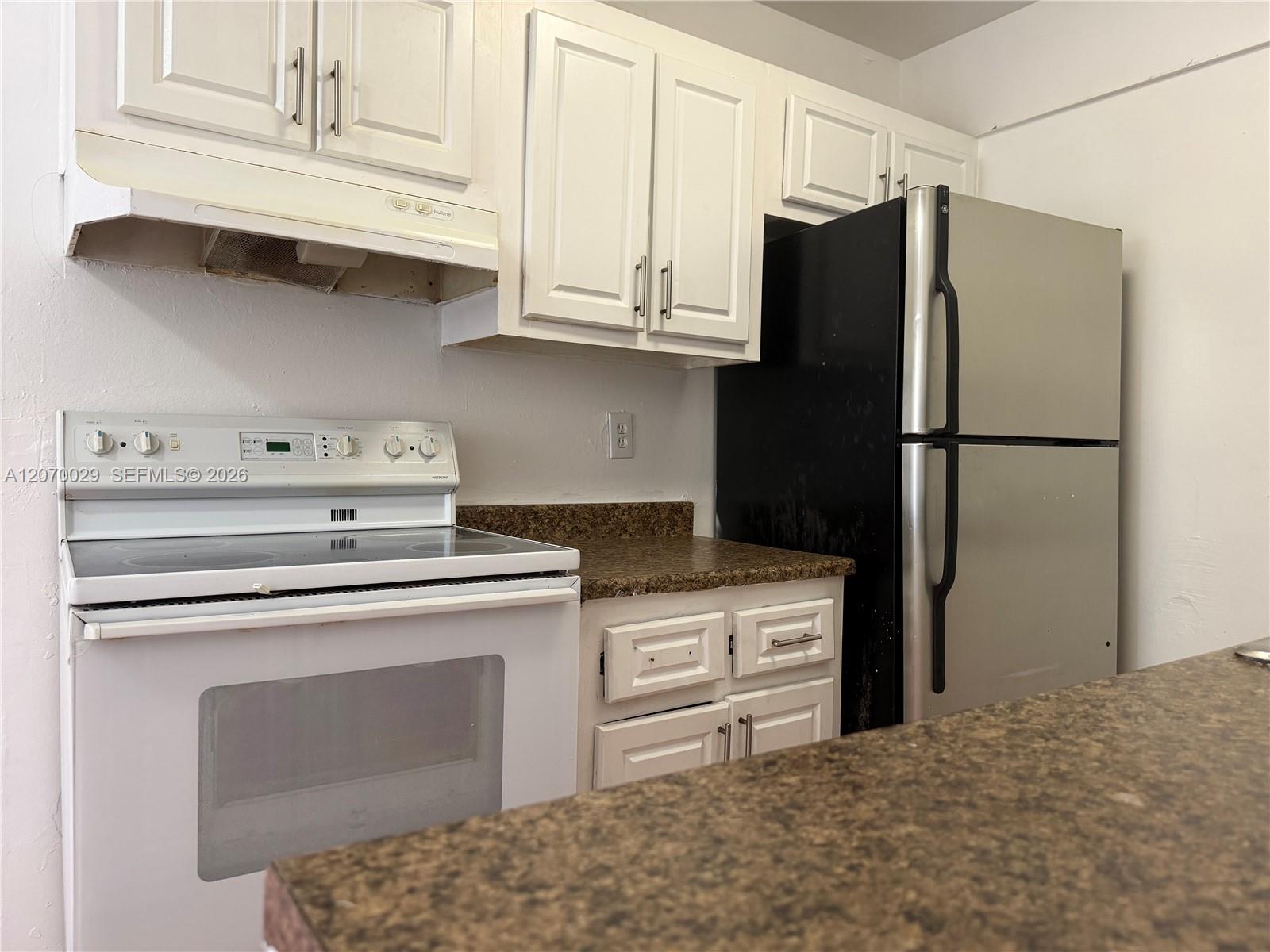401 SW 13th Pl # 723 — Photo 3