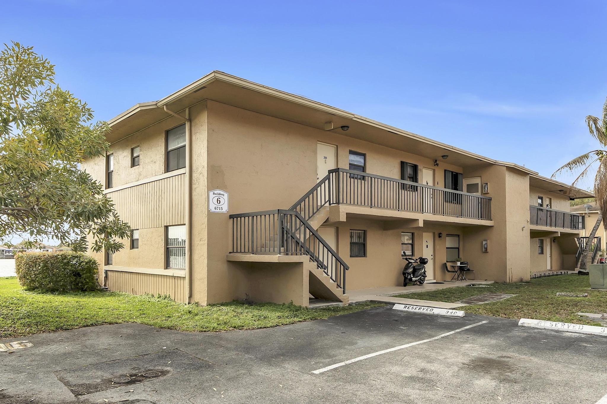 6715 W 26th Drive # 6, Hialeah FL 33016