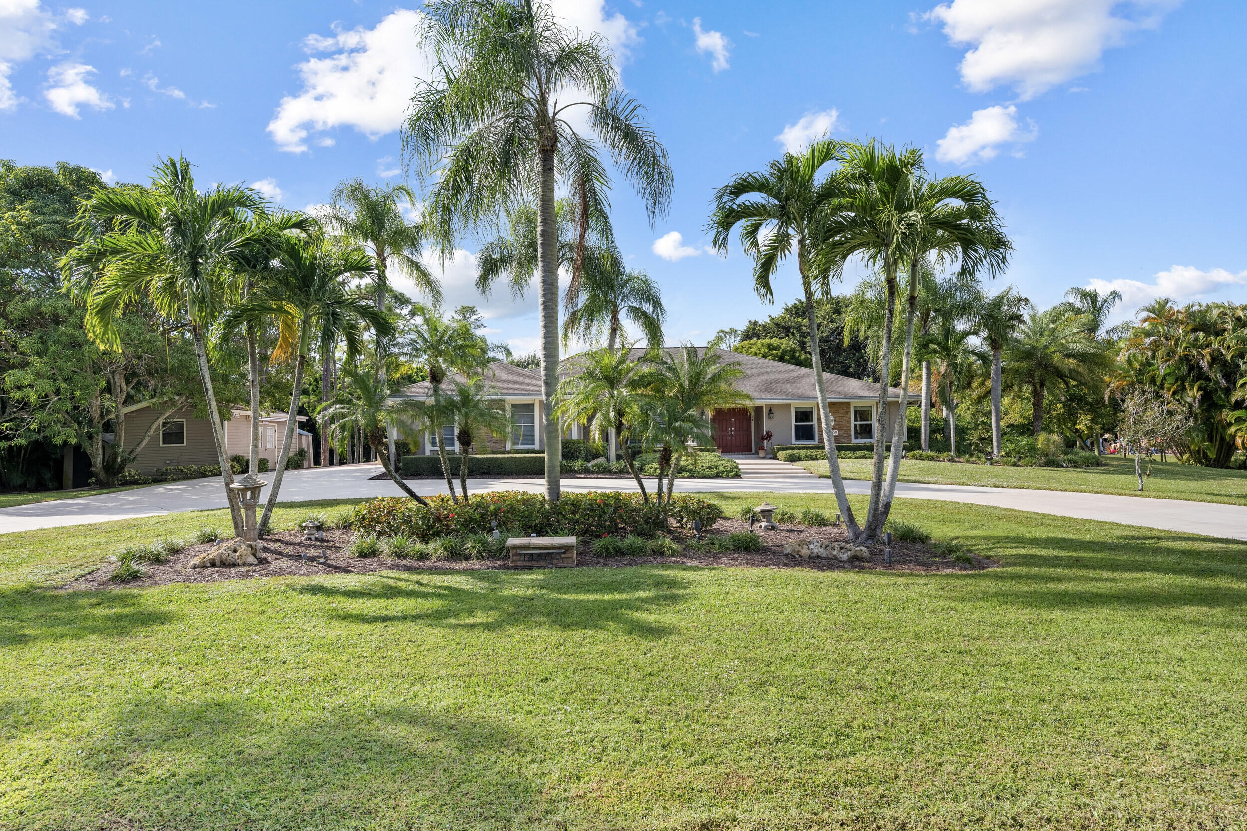 14409 67th Trail N, Palm Beach Gardens FL 33418