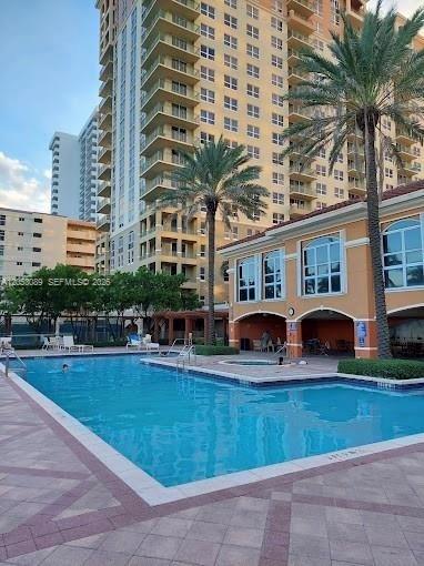 2080 S Ocean Dr # 1211, Hallandale Beach FL 33009
