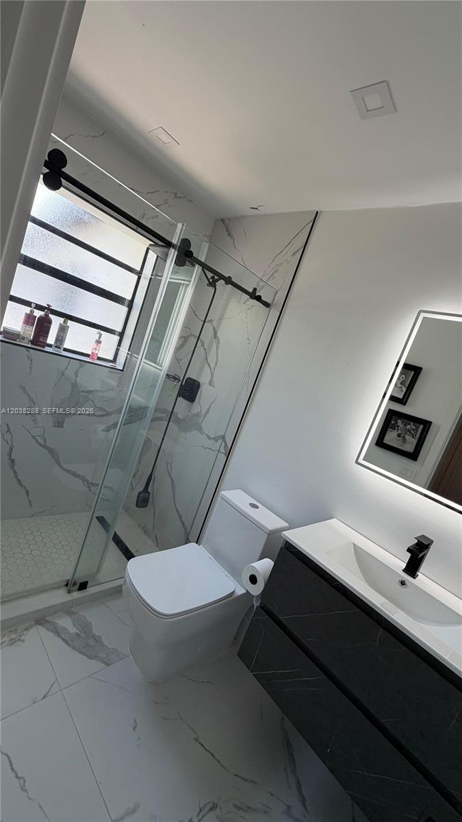 4161 NE 17th Ave — Photo 3