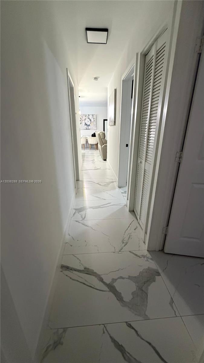 4161 NE 17th Ave — Photo 5