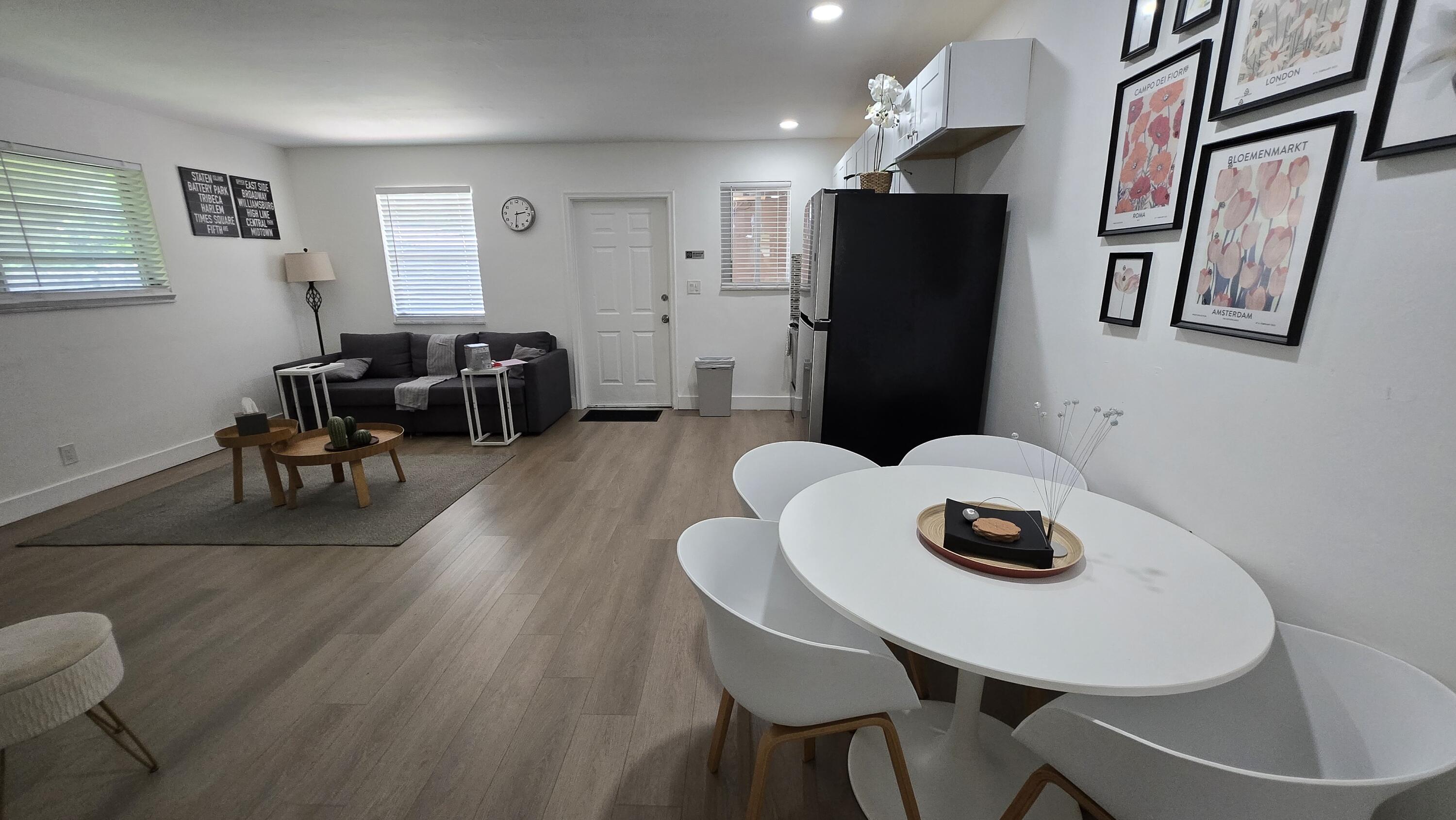 704 NE 8th Street # 5 — Photo 5