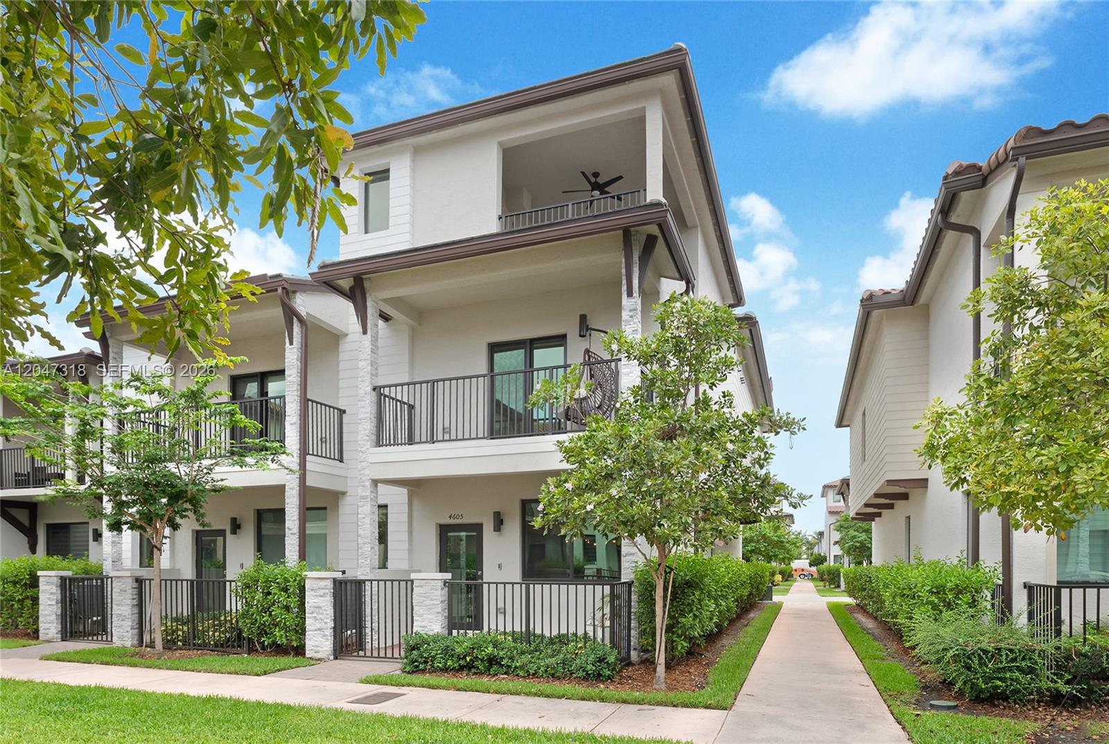 4605 NW 83rd Path, Doral FL 33166