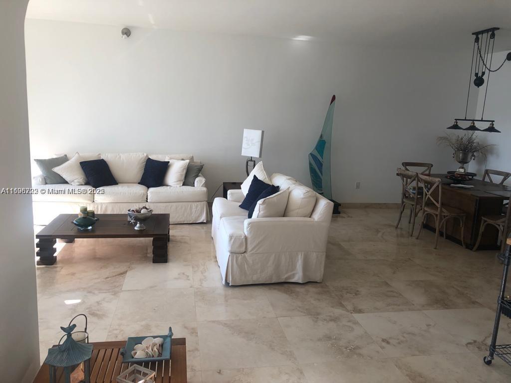 9102 W Bay Harbor # 4B — Photo 4