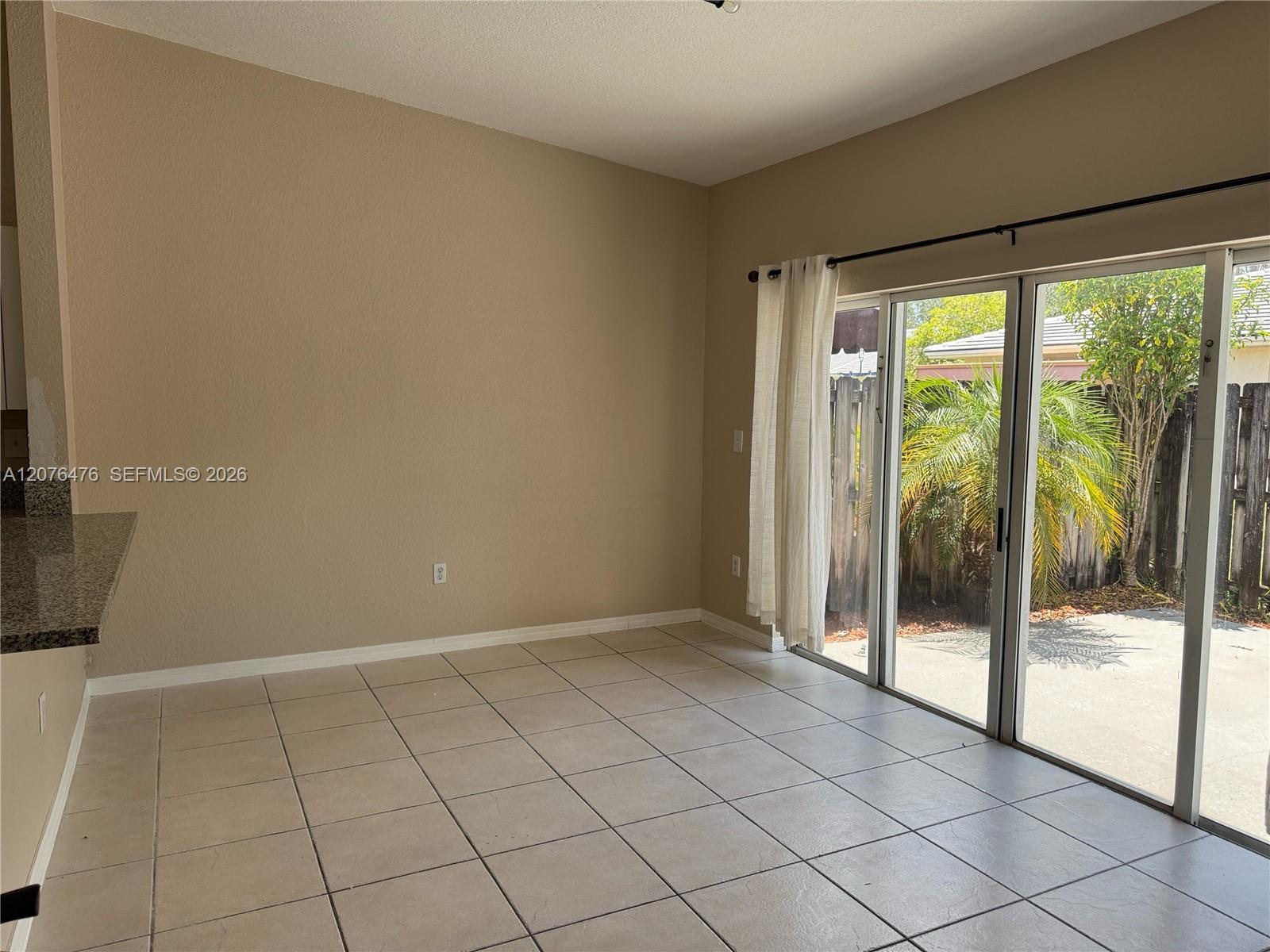 13782 SW 171st Ln # 13782 — Photo 5