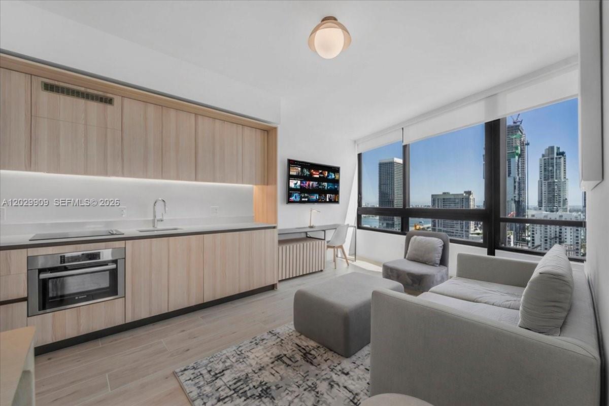 225 N Miami # 3109, Miami FL 33128