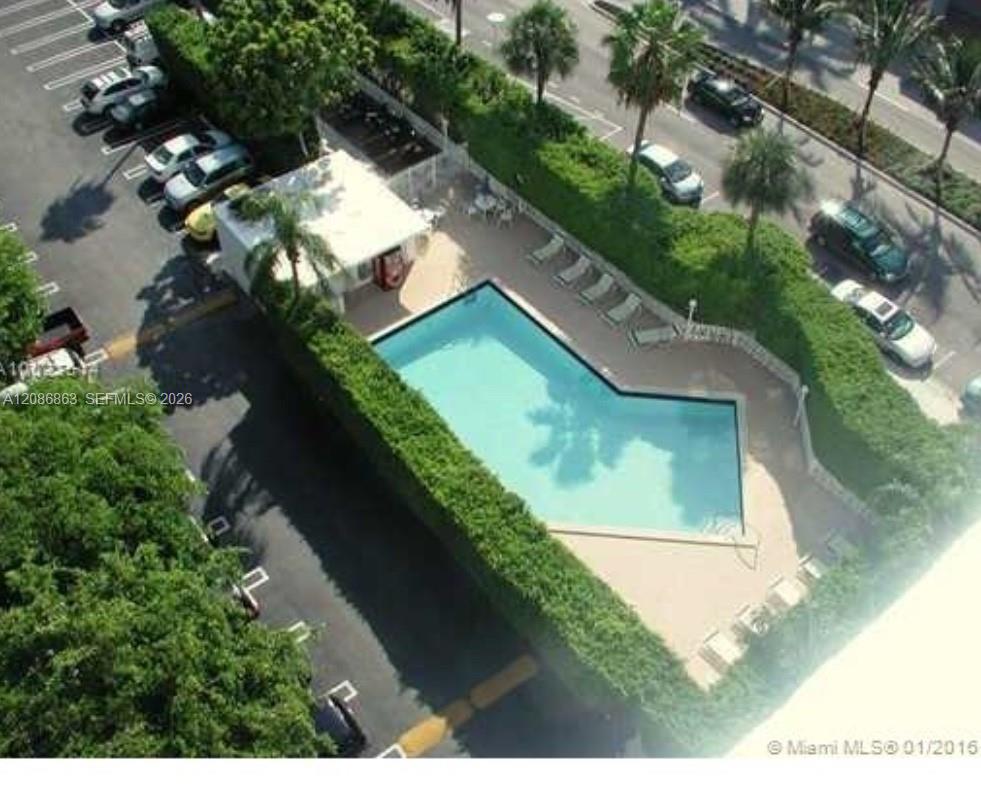 1881 Washington Ave # 11D — Photo 2