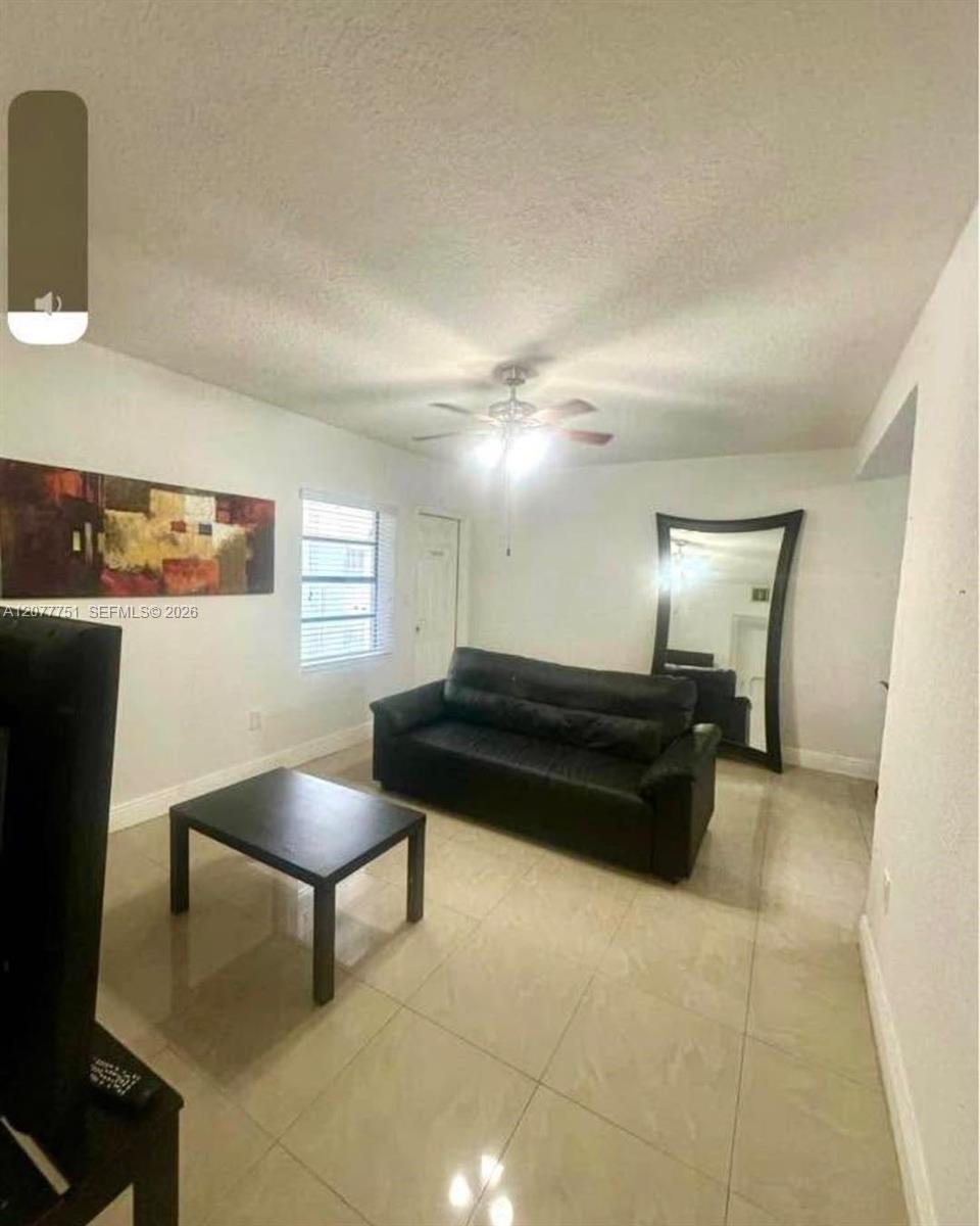 2361 SW 27th St # 1 — Photo 5