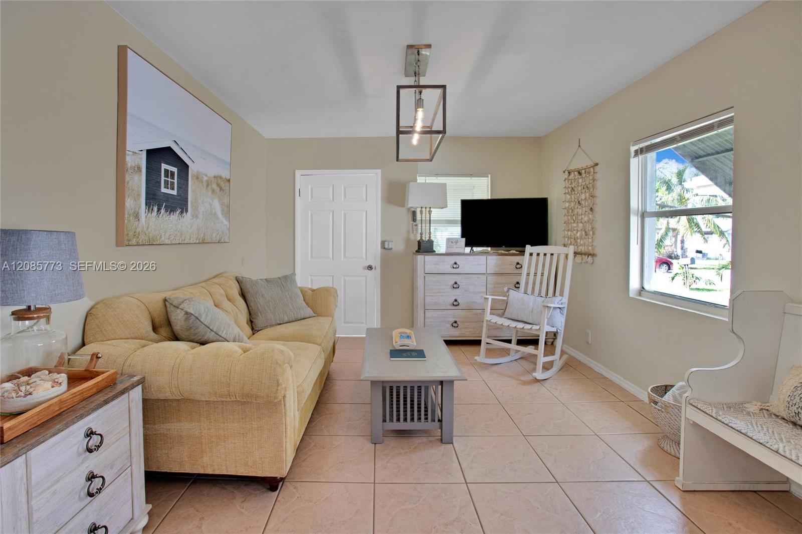 2315 Hope St — Photo 5