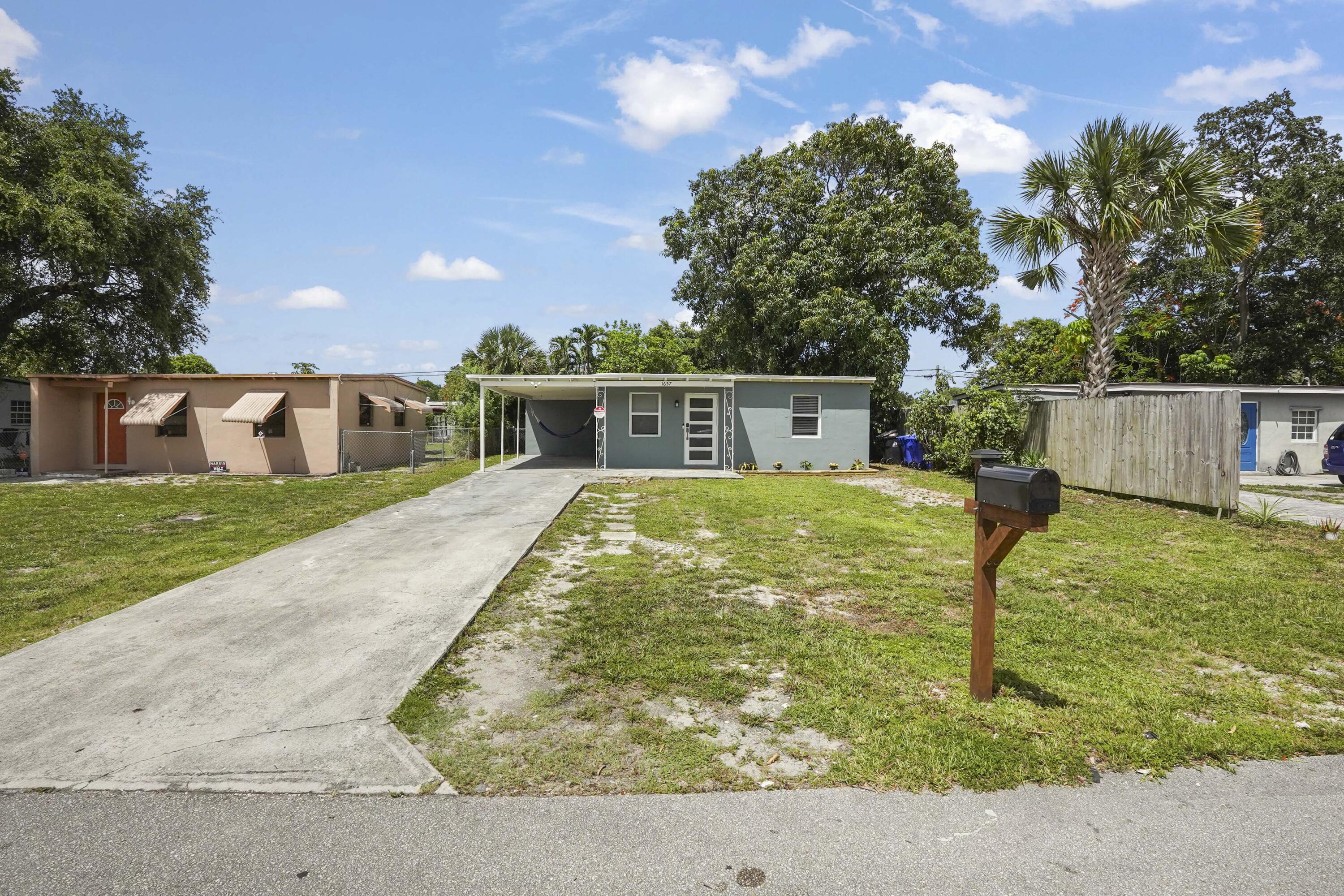 1657 Lauderdale Manor Drive, Fort Lauderdale FL 33311