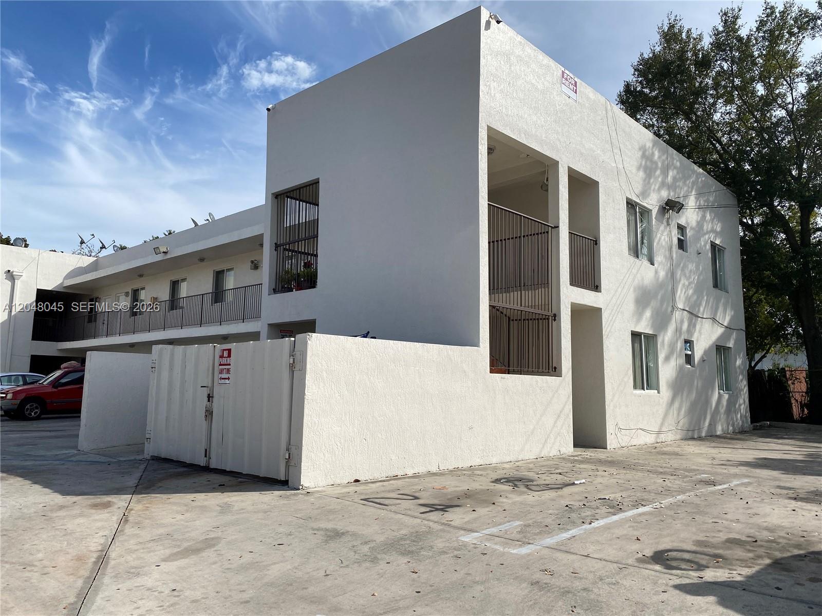 181 NW 47th Ave # 9, Miami FL 33126