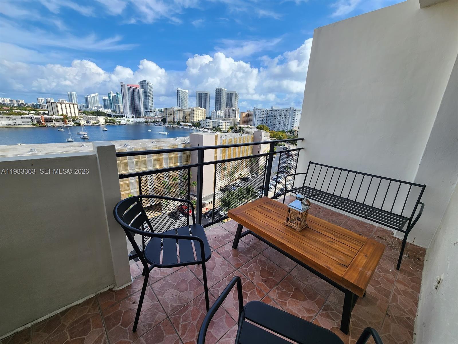 401 Golden Isles Dr # 1114, Hallandale Beach FL 33009