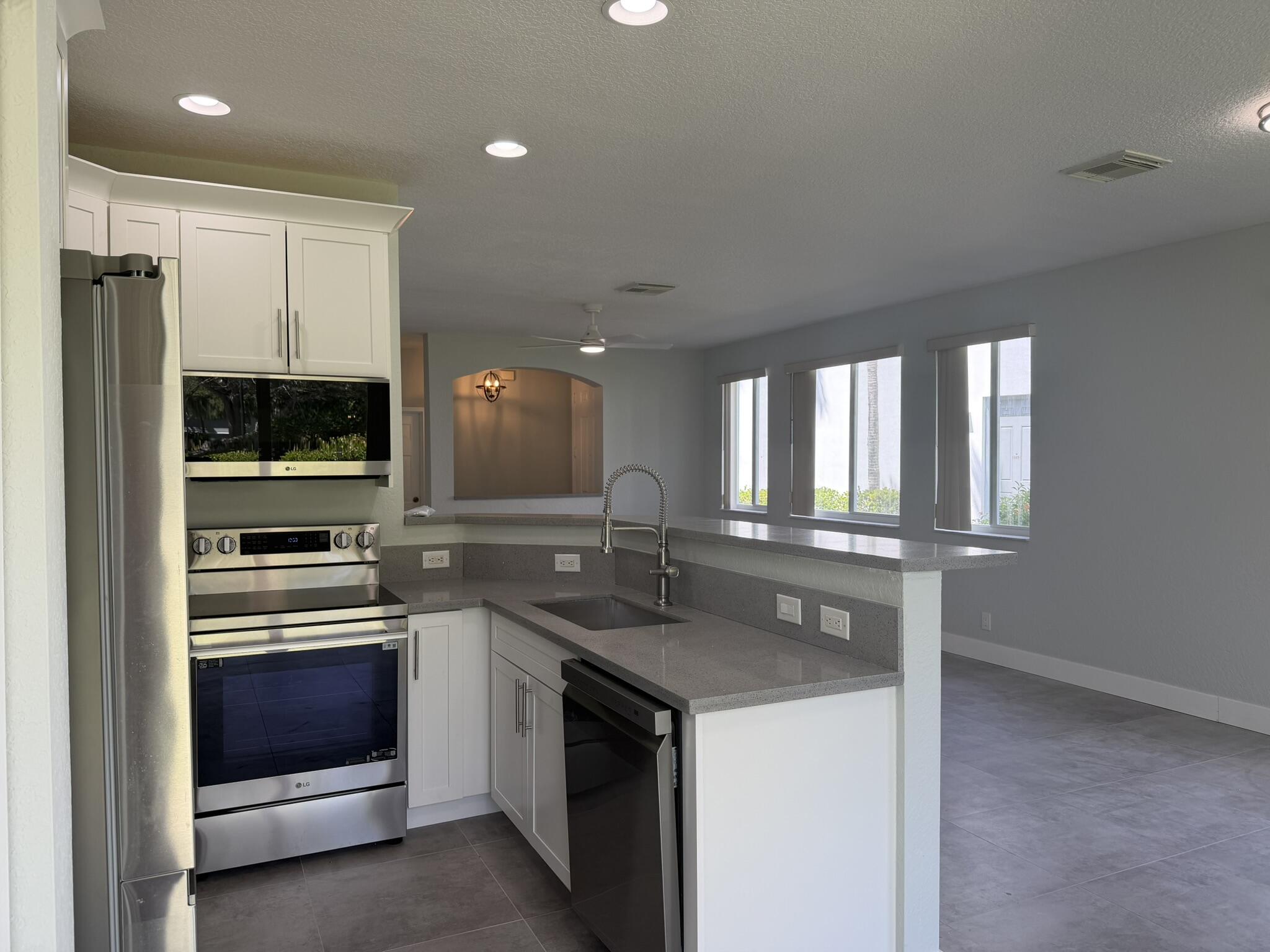 3251 LAUREL RIDGE Circle — Photo 5