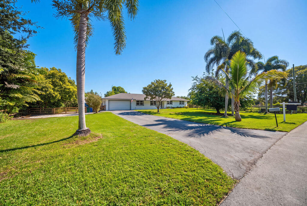 4910 SW 205TH Avenue — Photo 4