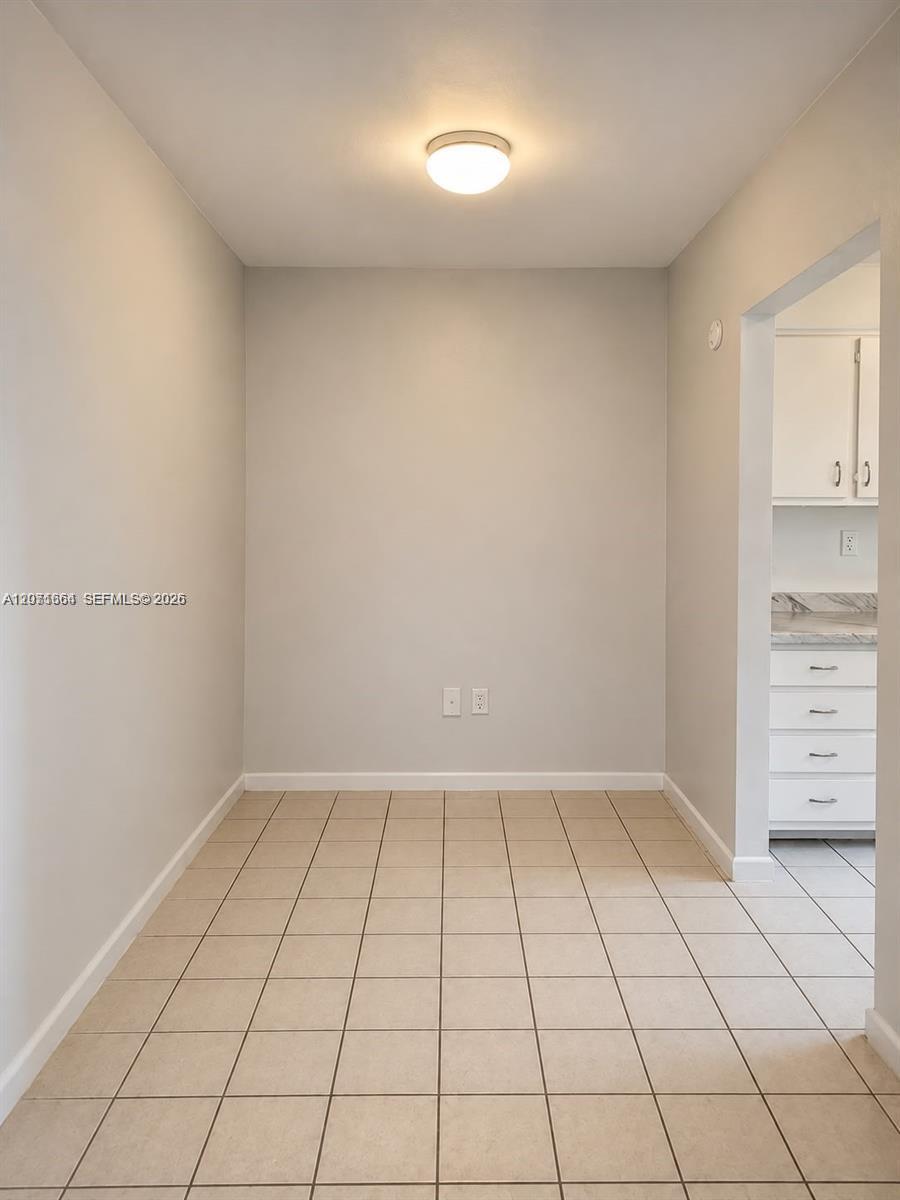12655 NE 16th Ave # 16 View 5