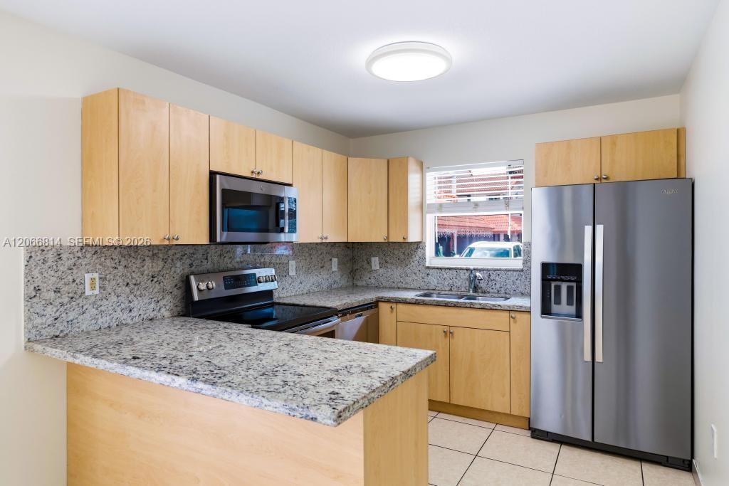 3072 NW 14th St REAR, Miami FL 33125