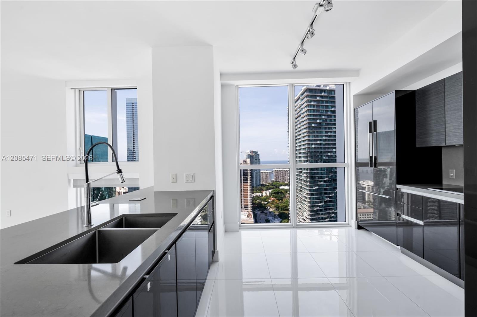 1080 Brickell Ave # 3901 — Photo 2