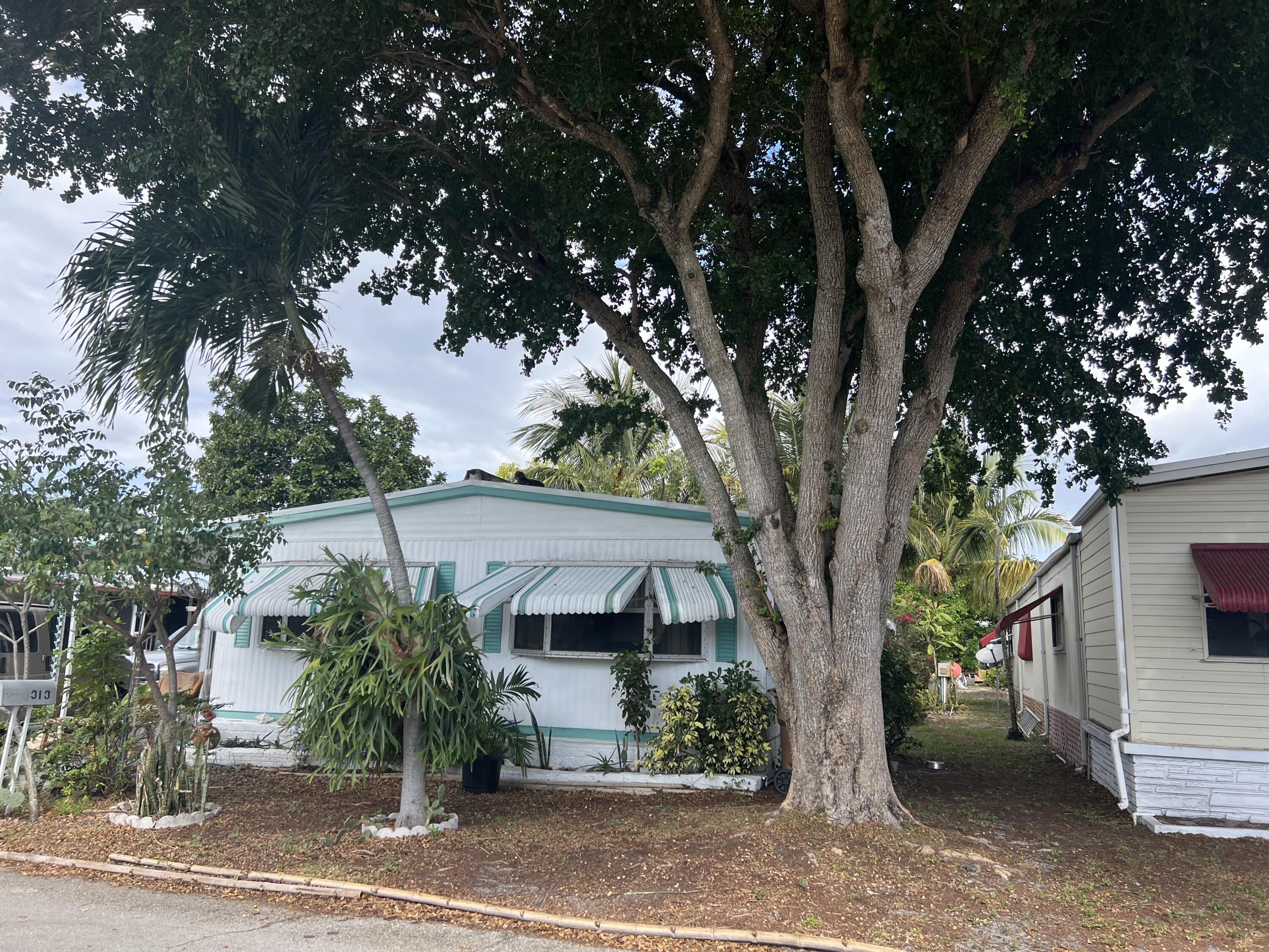 313 NW 48th Court, Pompano Beach FL 33064