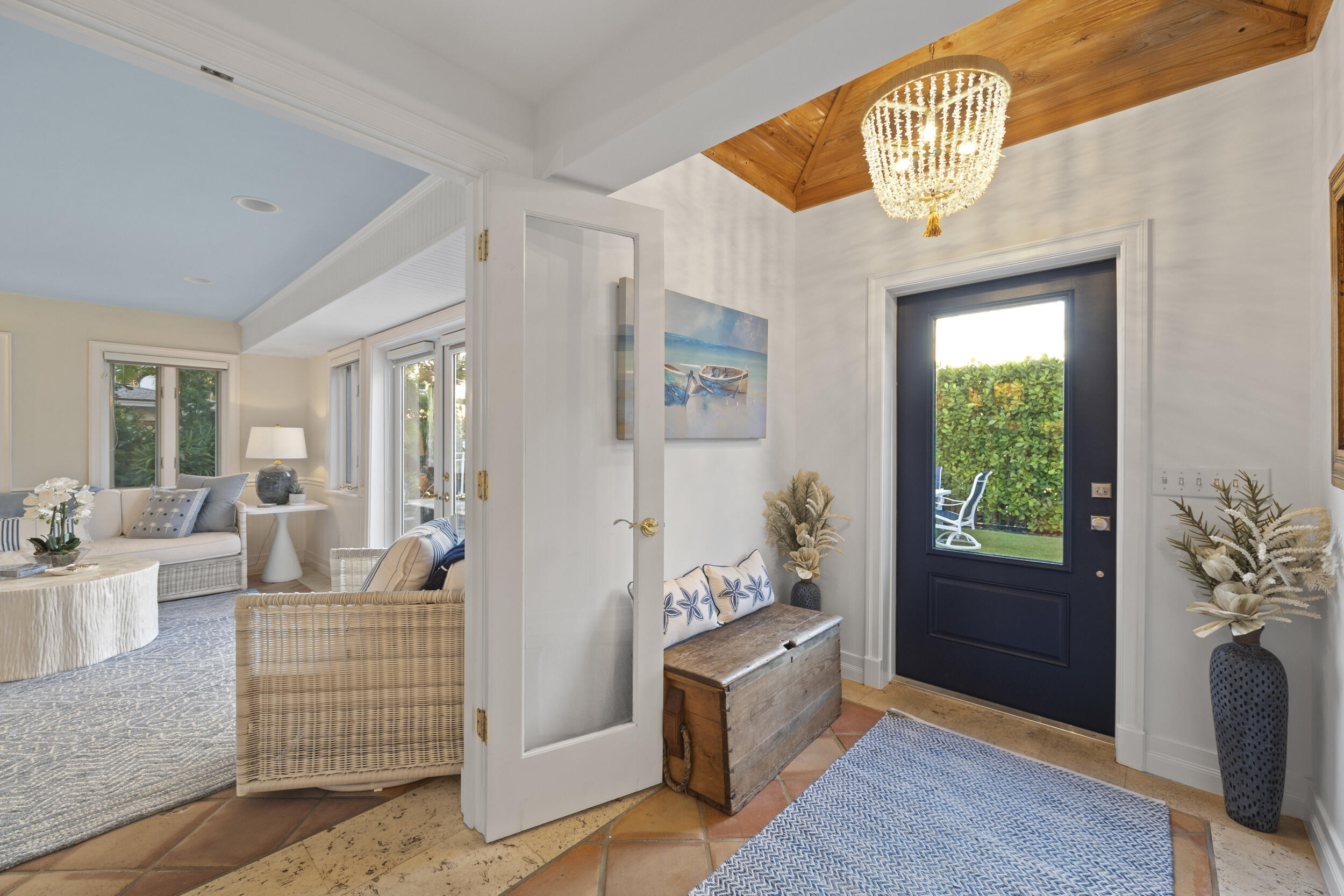 122 Lighthouse Drive — Photo 3
