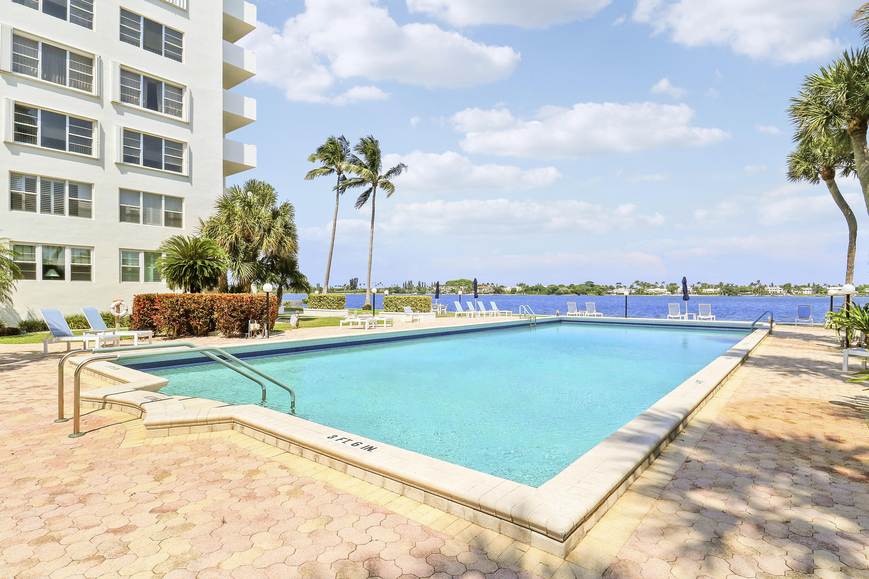 2800 N FLAGLER Drive # 815 — Photo 4