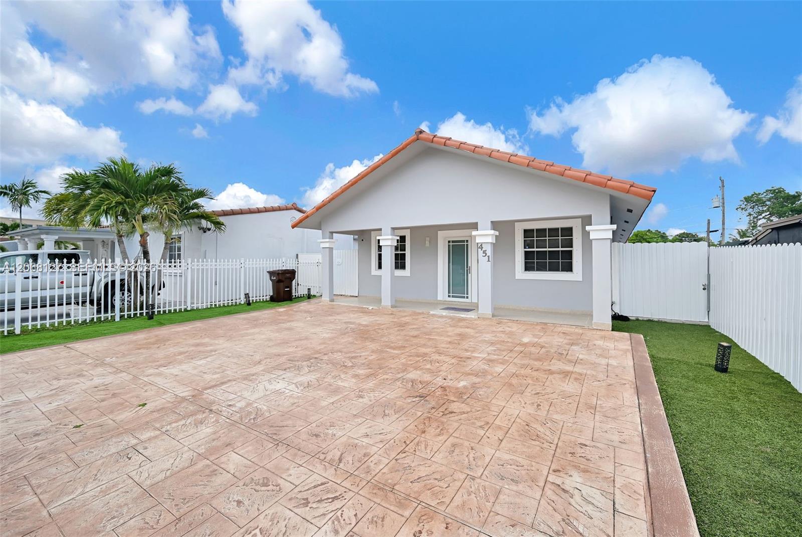 451 E 37st, Hialeah FL 33013