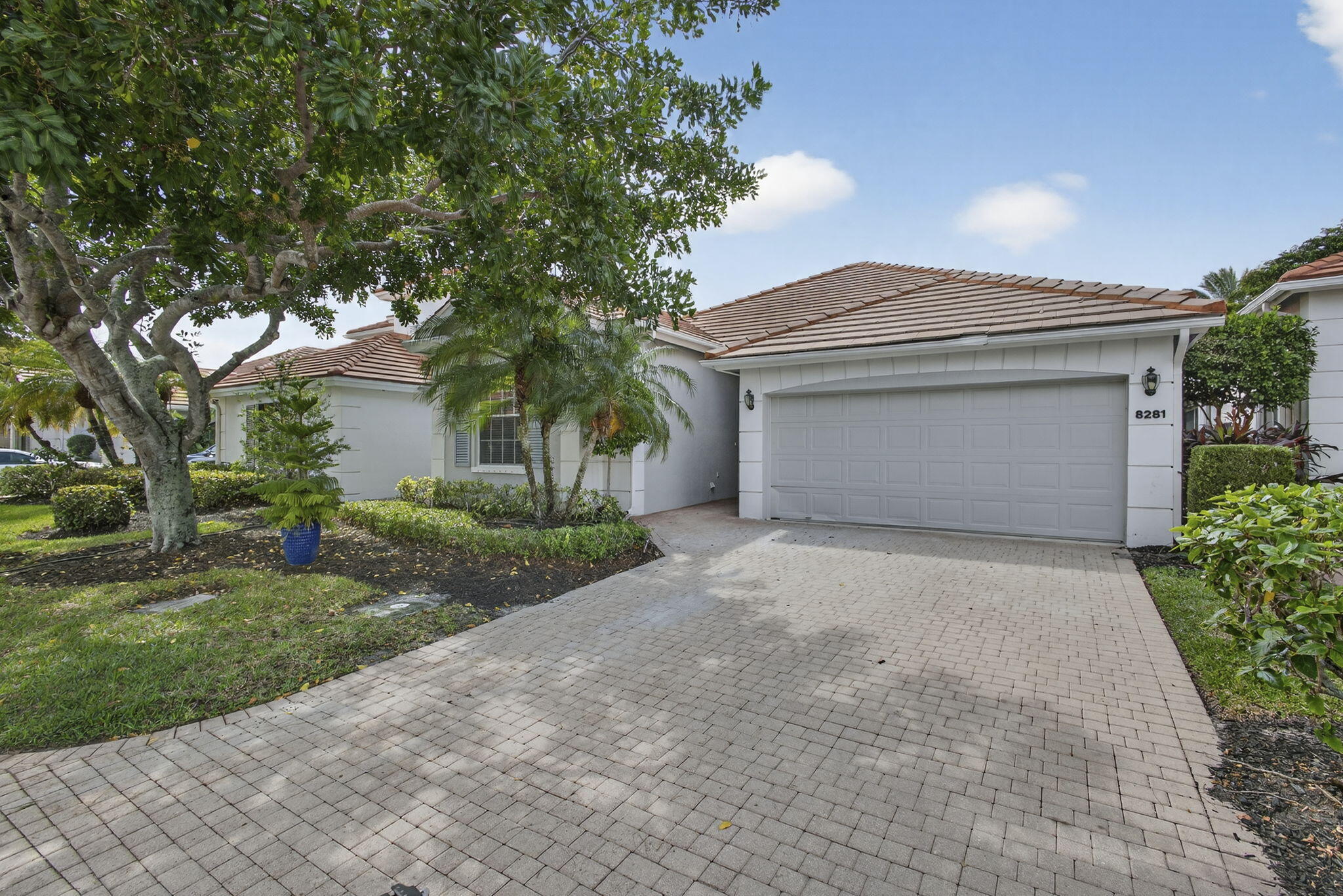 8281 Heritage Club Dr Drive, West Palm Beach FL 33412